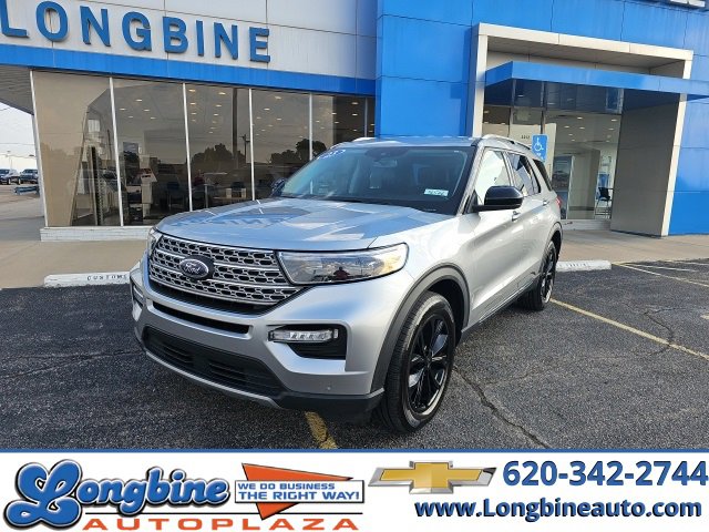 2023 Ford Explorer Limited's photo