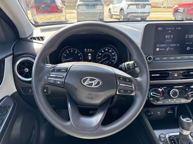 2023 Hyundai Kona SEL - Photo 3
