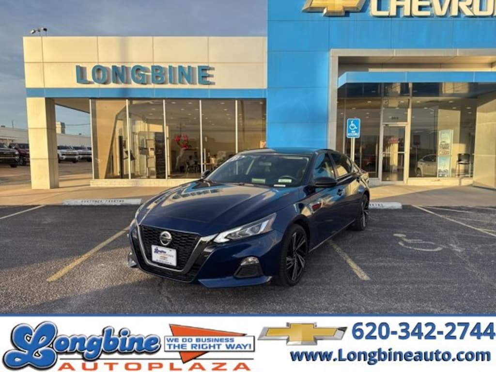 Used 2021 Nissan Altima SR FWD Sedan
