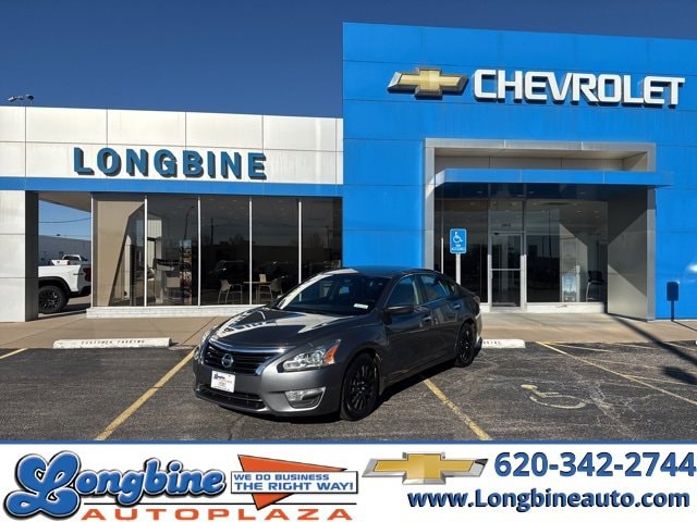 2015 Nissan Altima S's photo