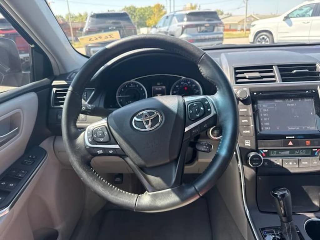 Used 2016 Toyota Camry XLE V6 Sedan