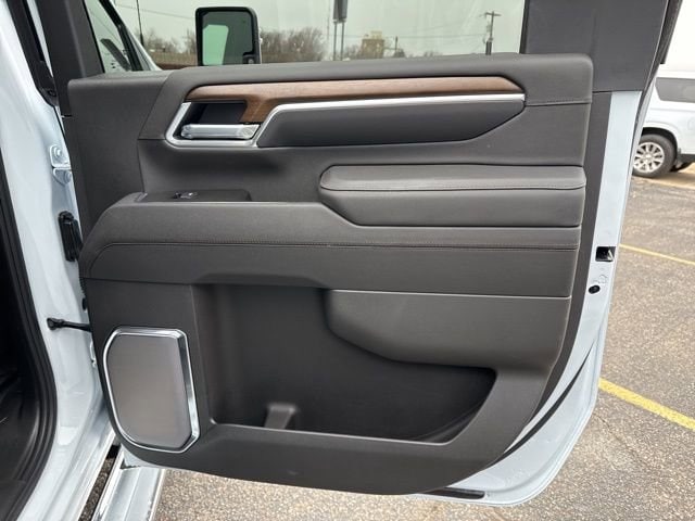 2026 Chevrolet Silverado 2500 HD High Country - Photo 14