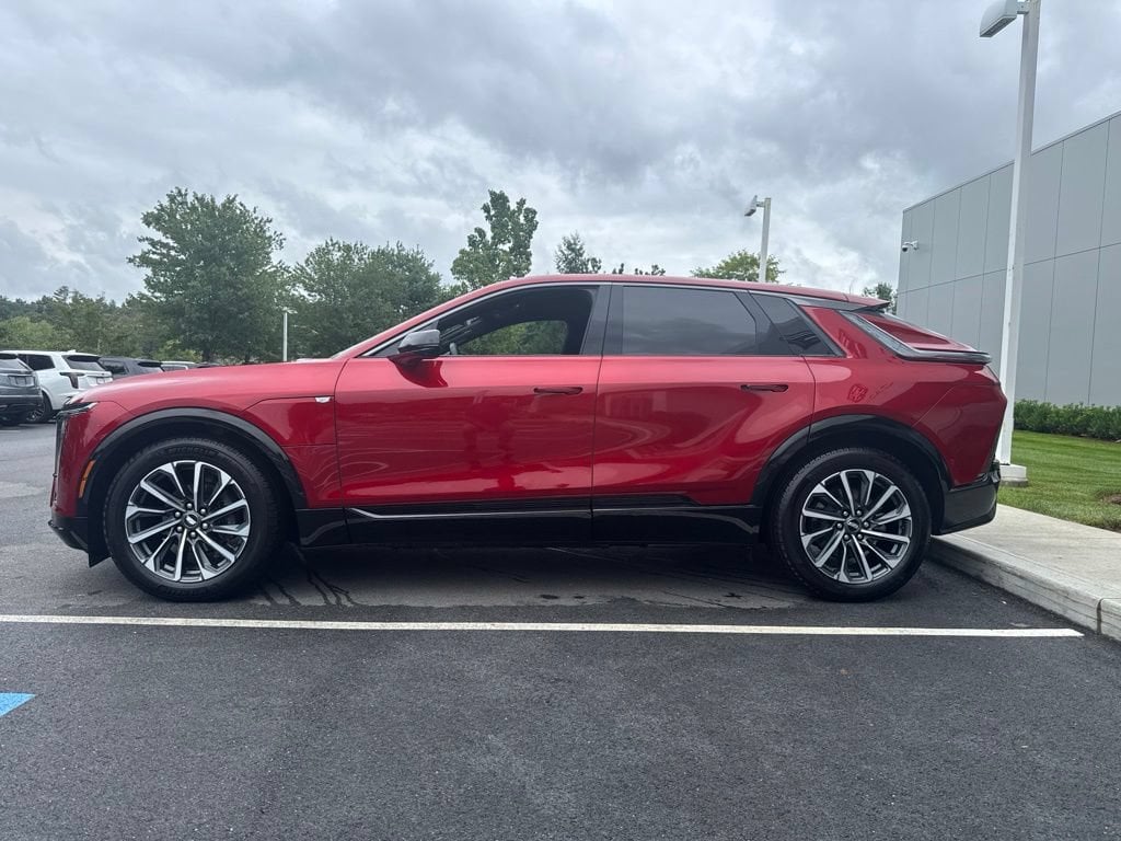 Used 2024 Cadillac LYRIQ Sport 2 with VIN 1GYKPVRL0RZ126599 for sale in Southborough, MA