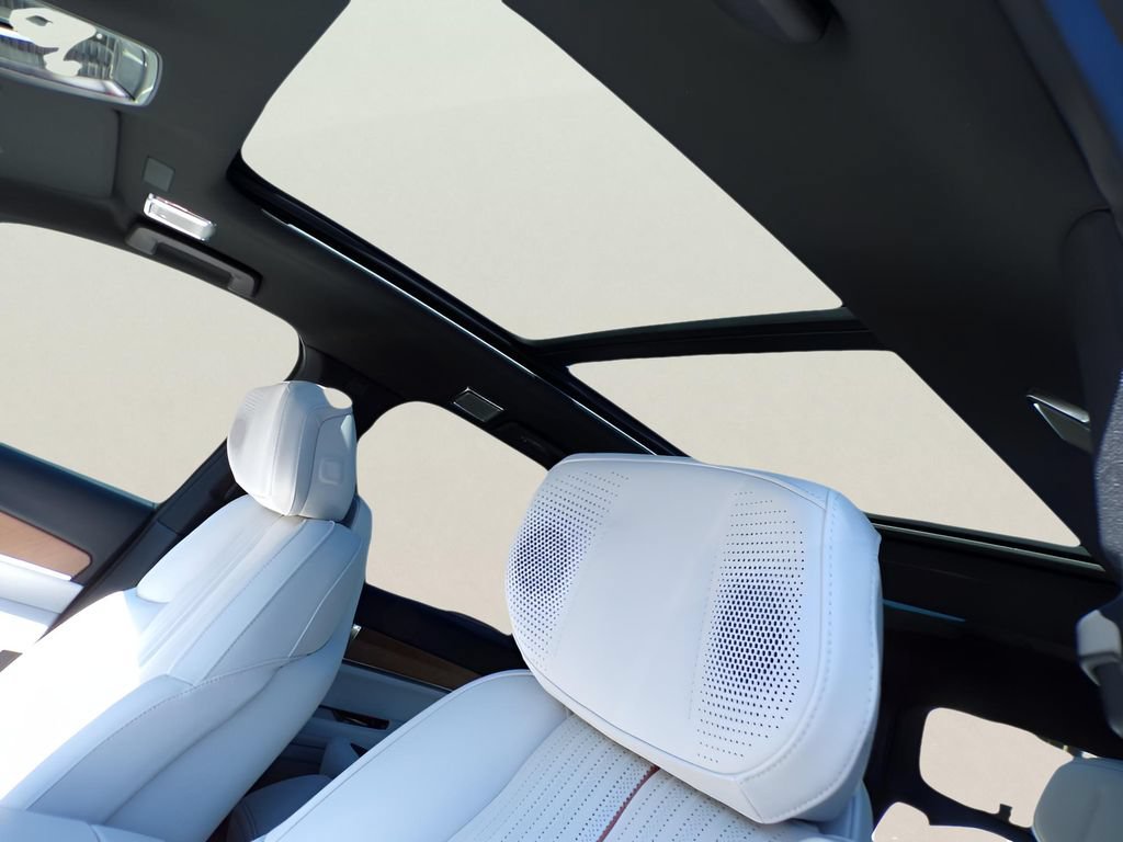2026 Cadillac VISTIQ Luxury - Photo 10