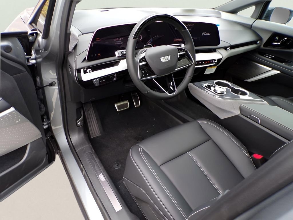 2026 Cadillac OPTIQ Luxury - Photo 10