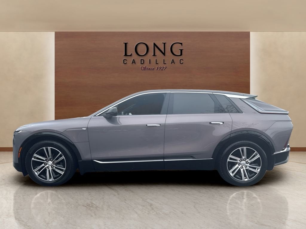 Used 2024 Cadillac LYRIQ Tech with VIN 1GYKPMRLXRZ122960 for sale in Southborough, MA