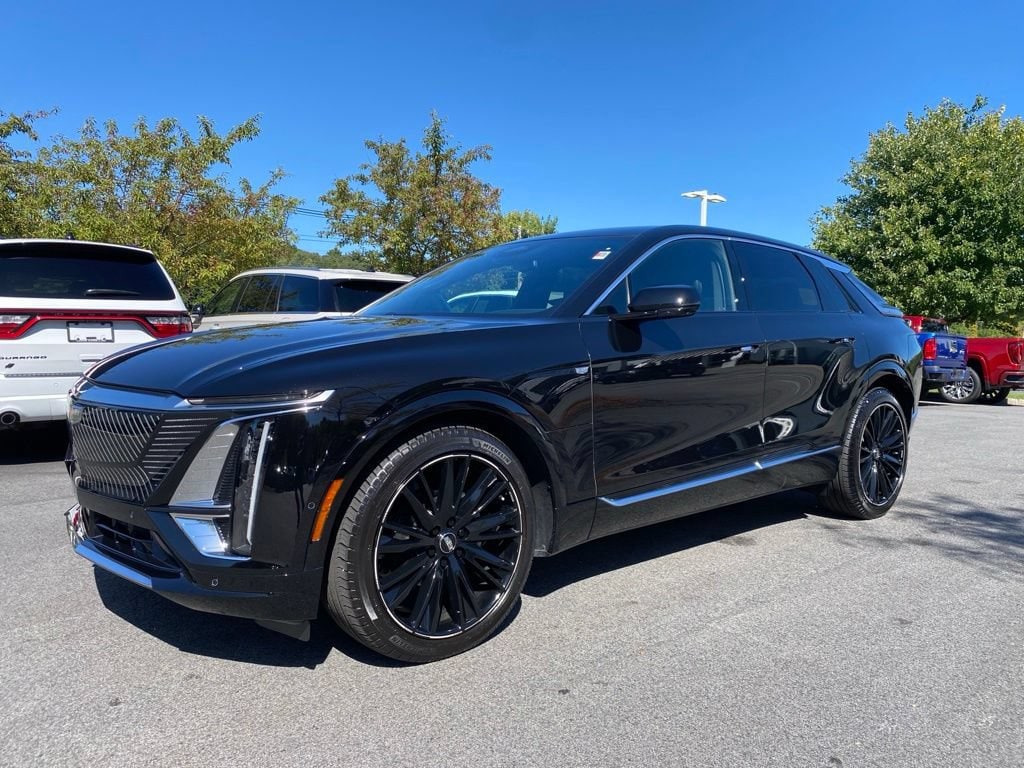 Used 2024 Cadillac LYRIQ Tech with VIN 1GYKPMRL4RZ144081 for sale in Southborough, MA
