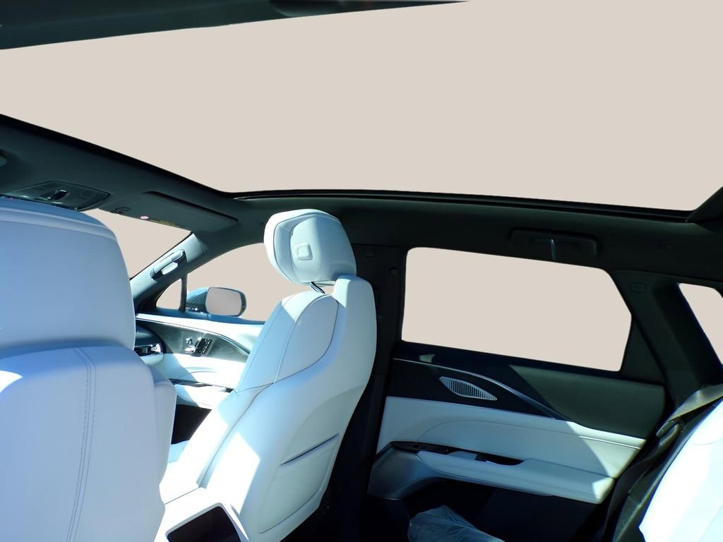 2025 Cadillac LYRIQ Sport 2 - Photo 8