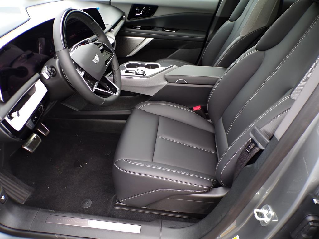 2026 Cadillac OPTIQ Luxury - Photo 7