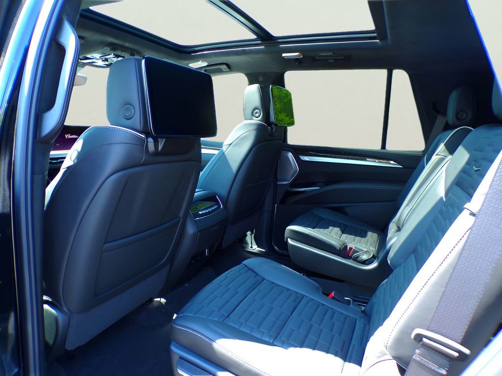 2026 Cadillac Escalade Platinum Sport - Photo 10