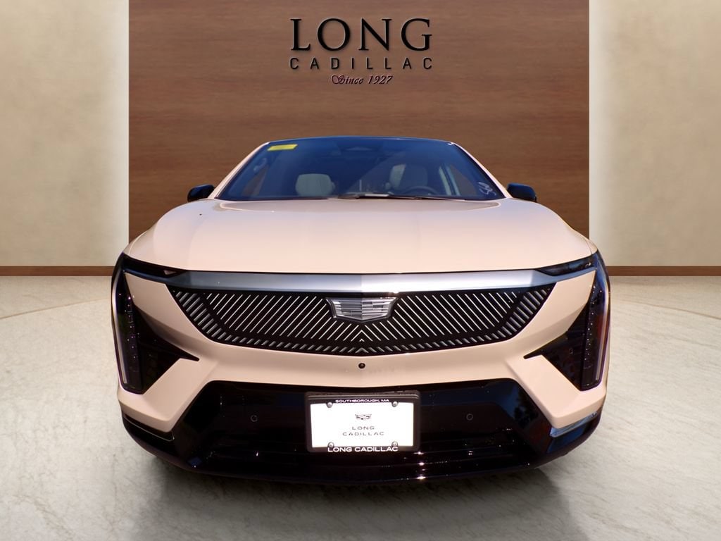 New 2027 CADILLAC OPTIQ Luxury SUV
