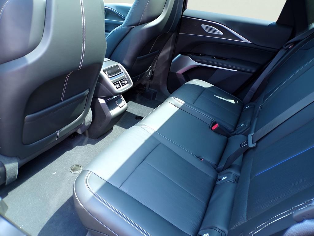 2026 Cadillac LYRIQ V - Photo 7
