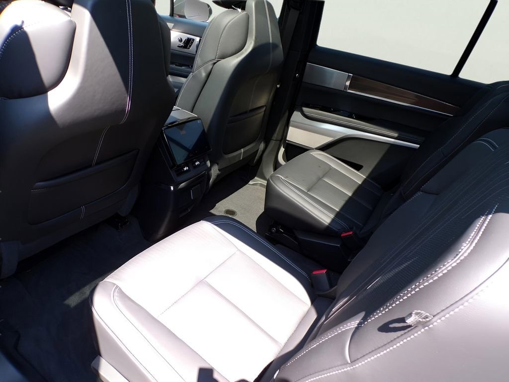 2026 Cadillac VISTIQ Luxury - Photo 7