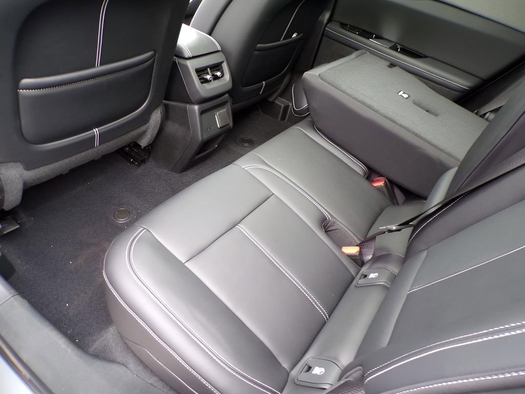 2026 Cadillac OPTIQ Luxury - Photo 8