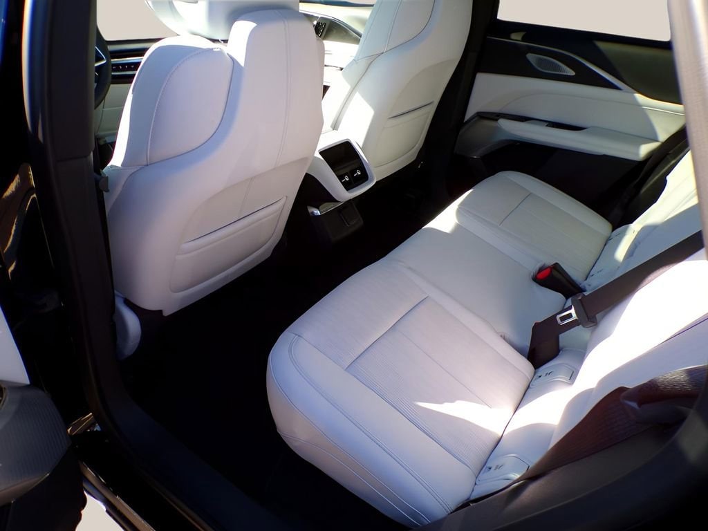 2025 Cadillac LYRIQ Sport 2 - Photo 7