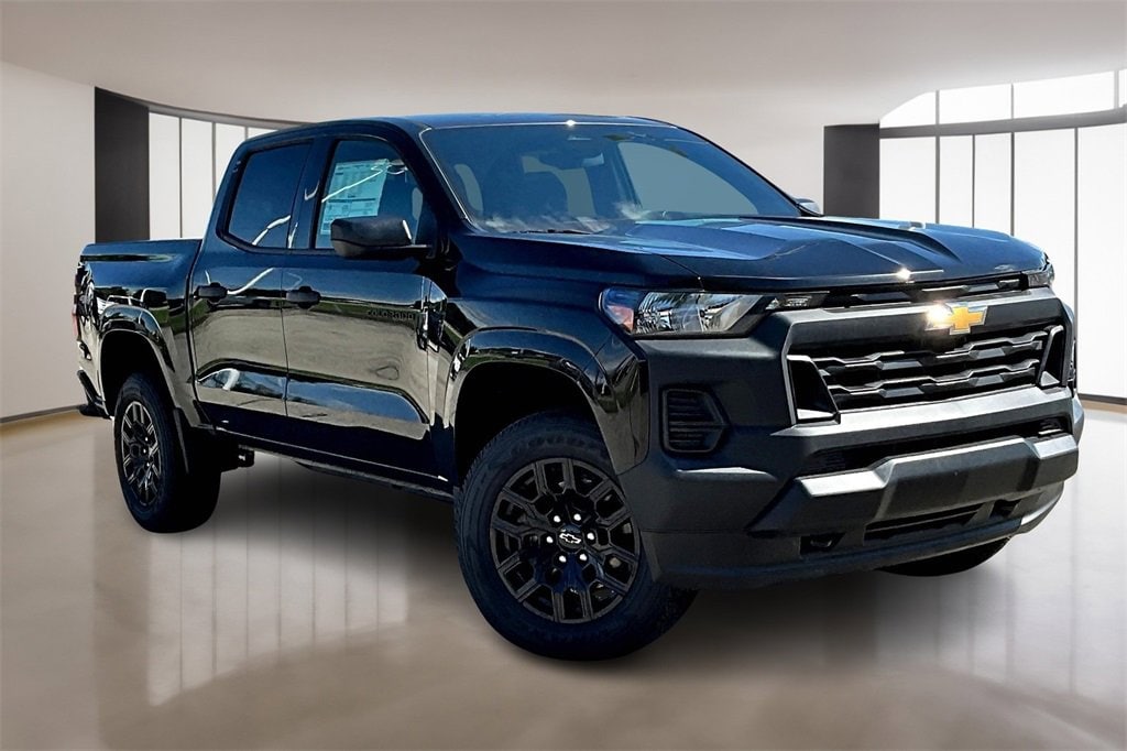 New 2025 Chevrolet Colorado WT/LT Truck