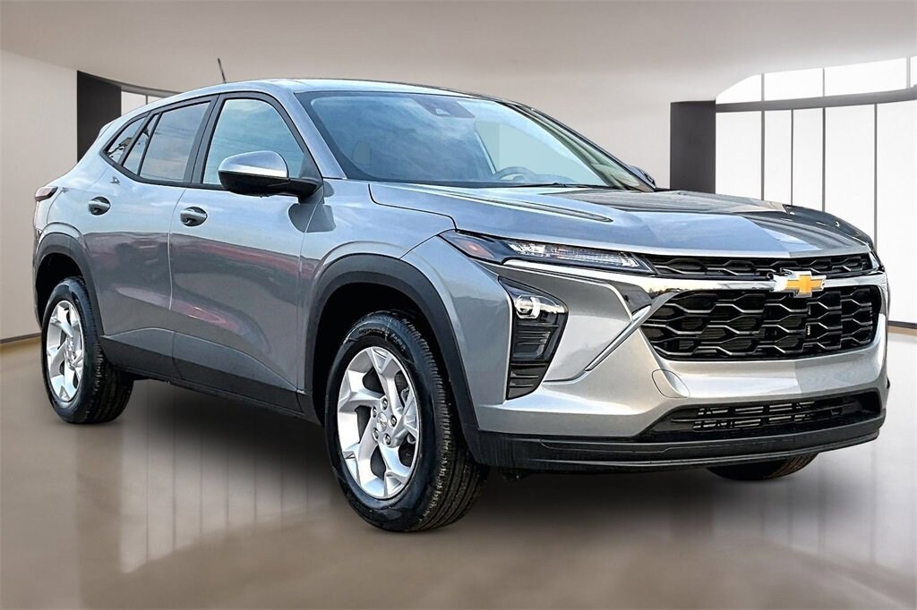 New 2026 Chevrolet Trax LS SUV