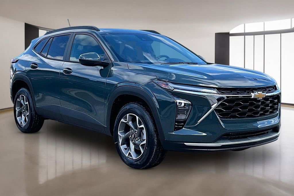 New 2026 Chevrolet Trax LT SUV
