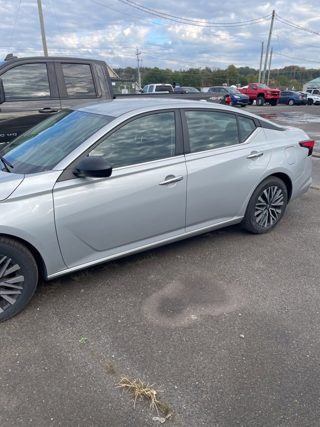 Used 2024 Nissan Altima 2.5 SV