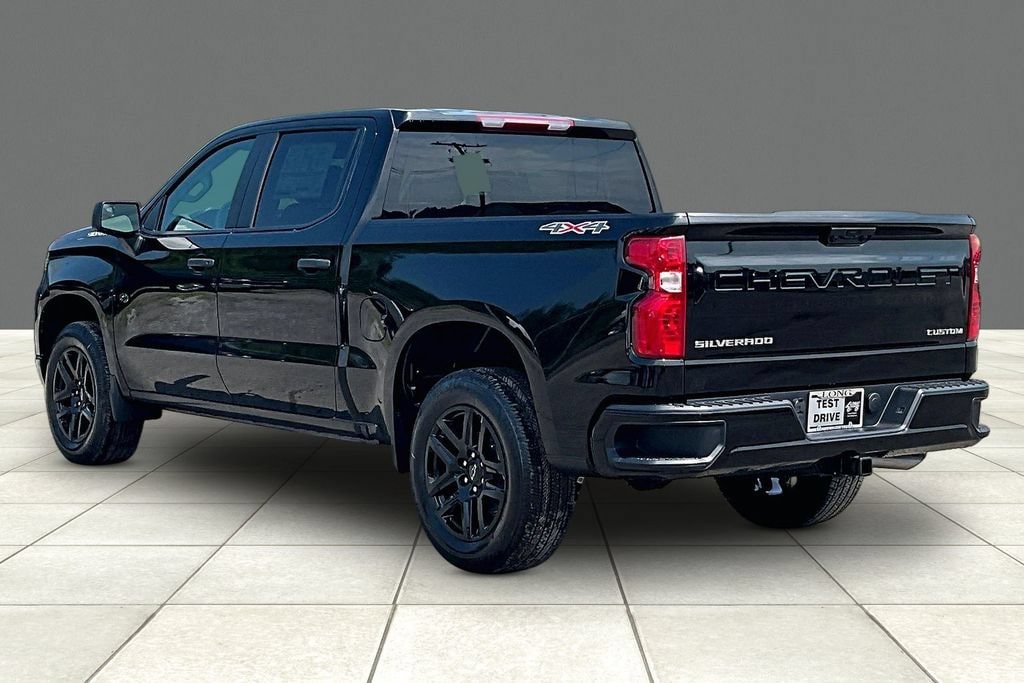 New 2026 Chevrolet Silverado 1500 Custom Truck