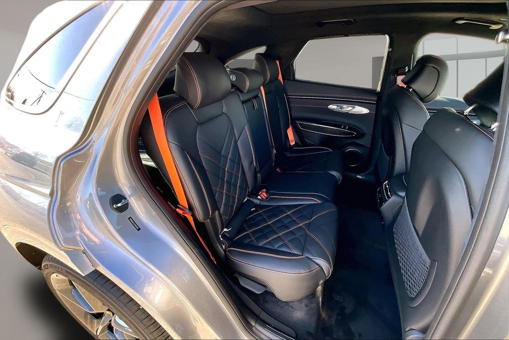 2026 GENESIS GV70 Sport Prestige - Photo 9