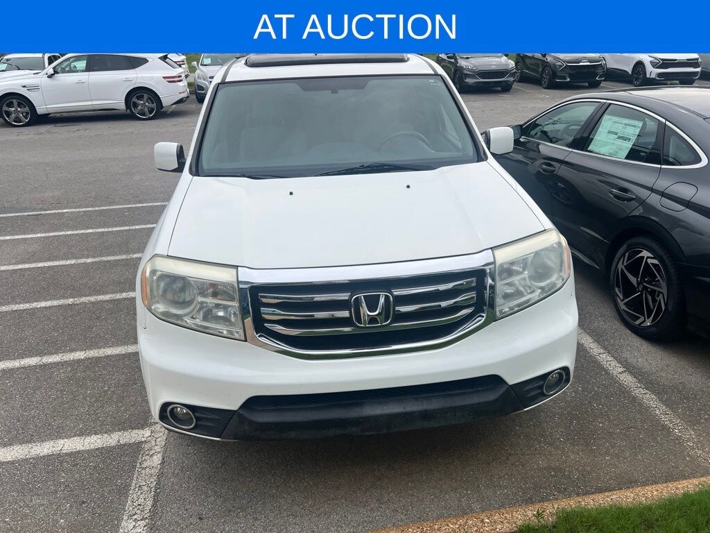 Used 2015 Honda Pilot SE SUV