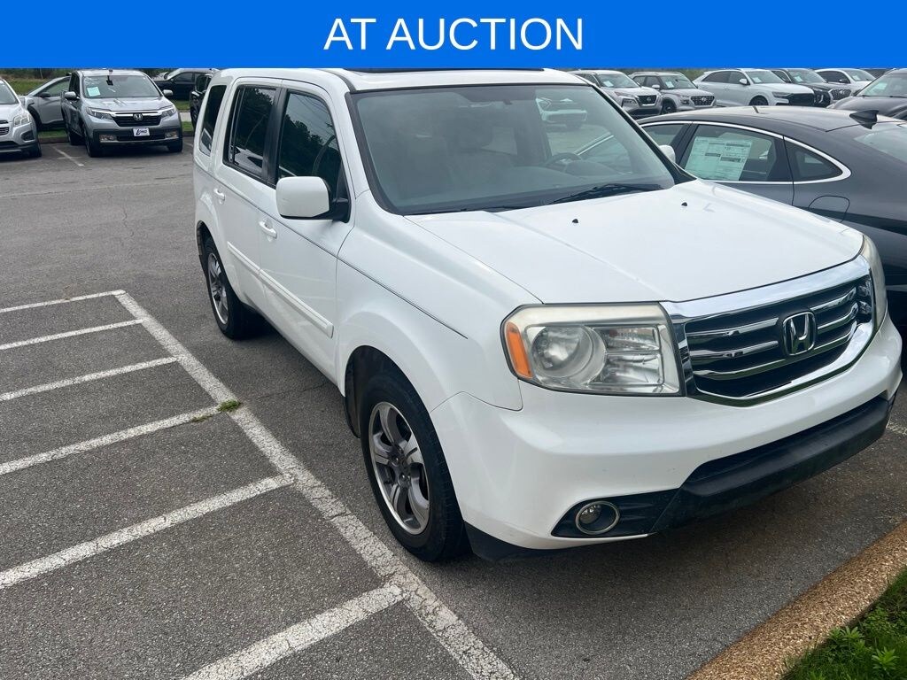 Used 2015 Honda Pilot SE SUV