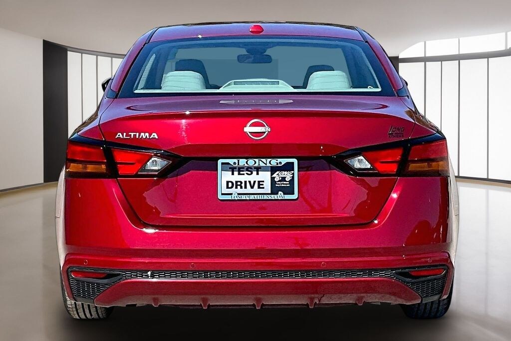 Used 2025 Nissan Altima 2.5 SV Sedan