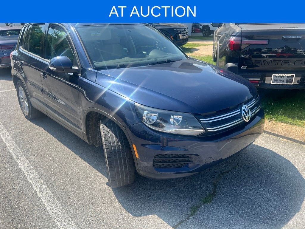 Used 2015 Volkswagen Tiguan SE SUV