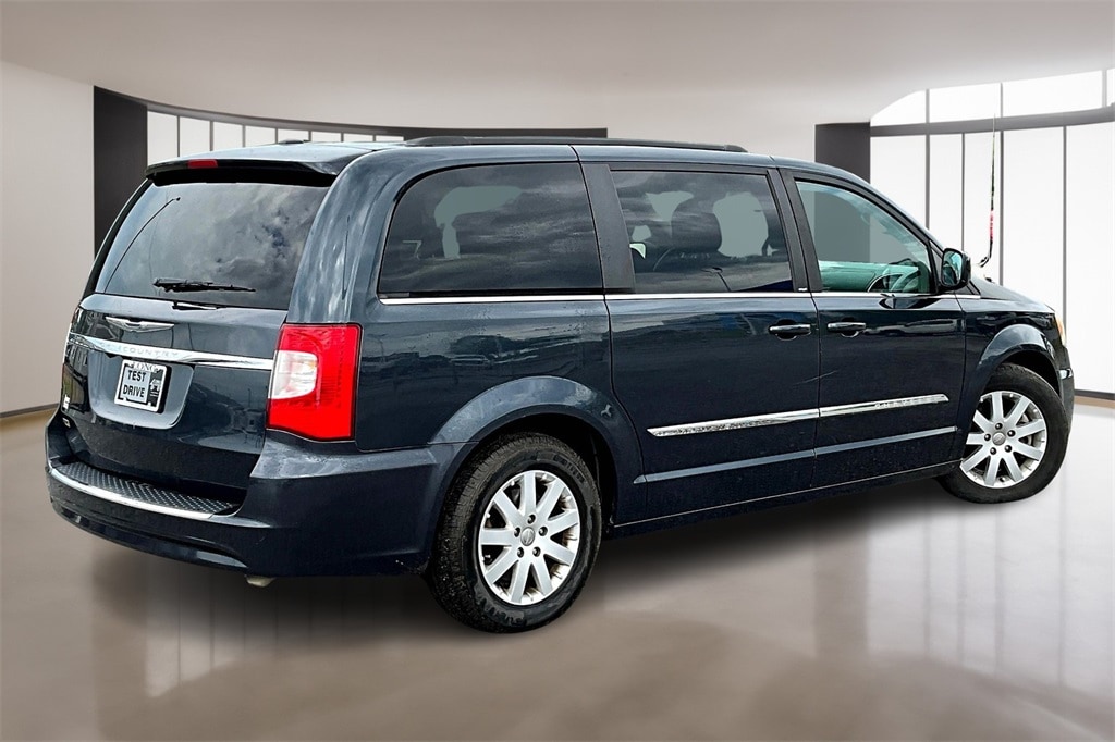 Used 2014 Chrysler Town & Country Touring with VIN 2C4RC1BG7ER242991 for sale in Chattanooga, TN