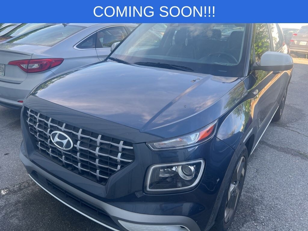 Used 2022 Hyundai Venue Limited SUV