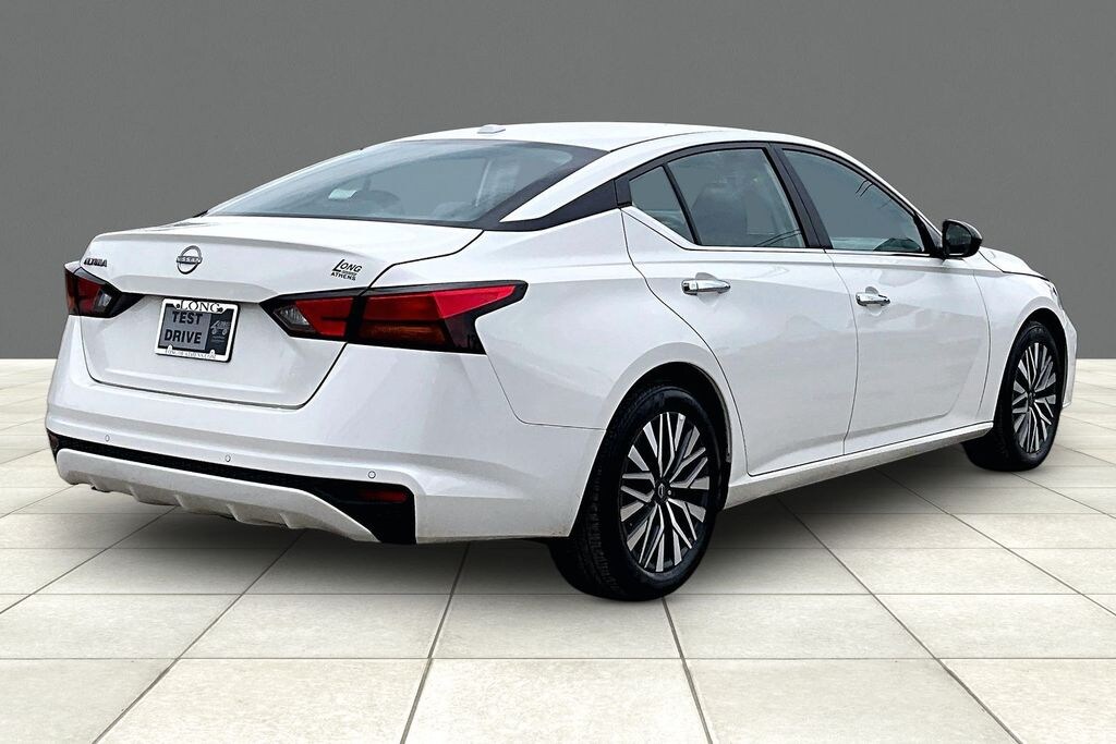 Used 2025 Nissan Altima 2.5 SV Sedan