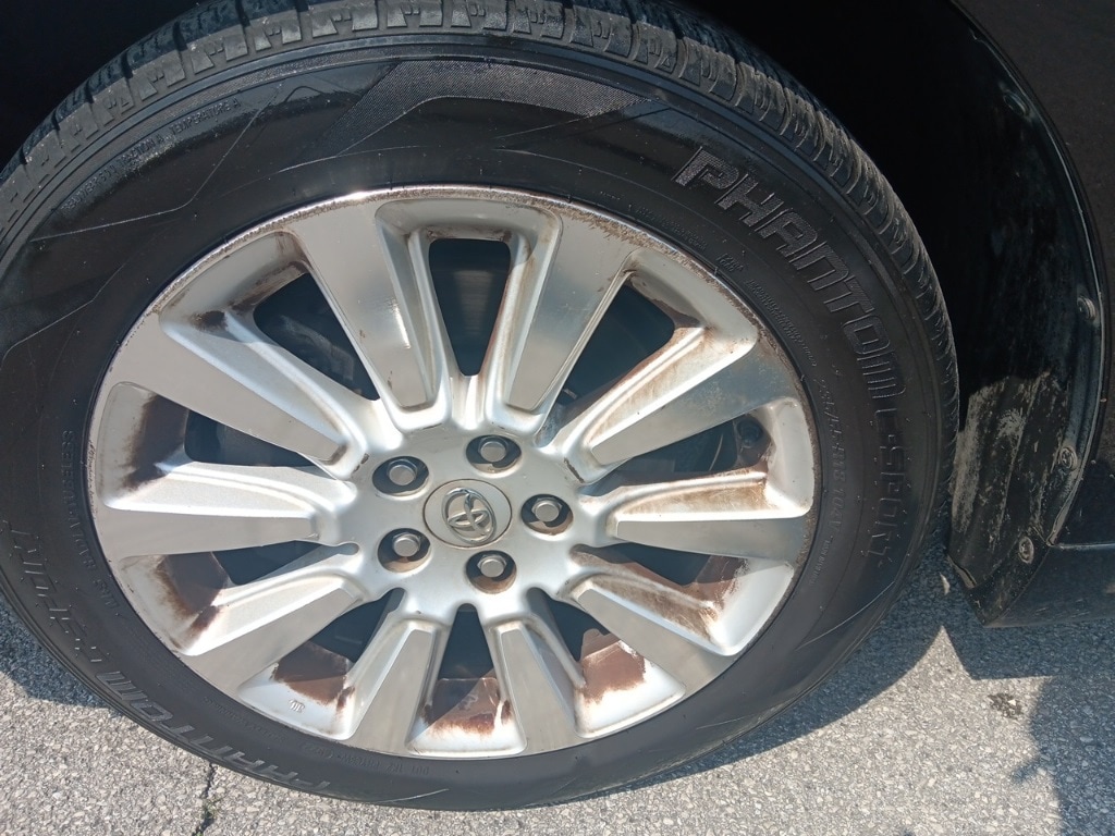 Used 2011 Toyota Sienna XLE with VIN 5TDDK3DC6BS028175 for sale in Chattanooga, TN