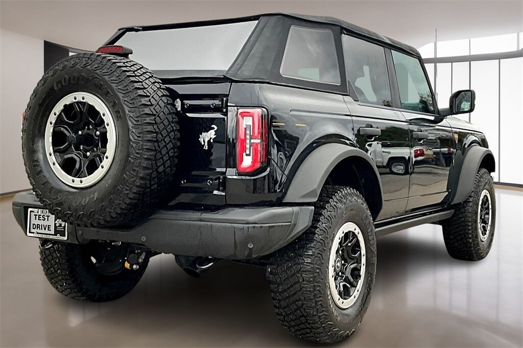 Used 2022 Ford Bronco Badlands SUV