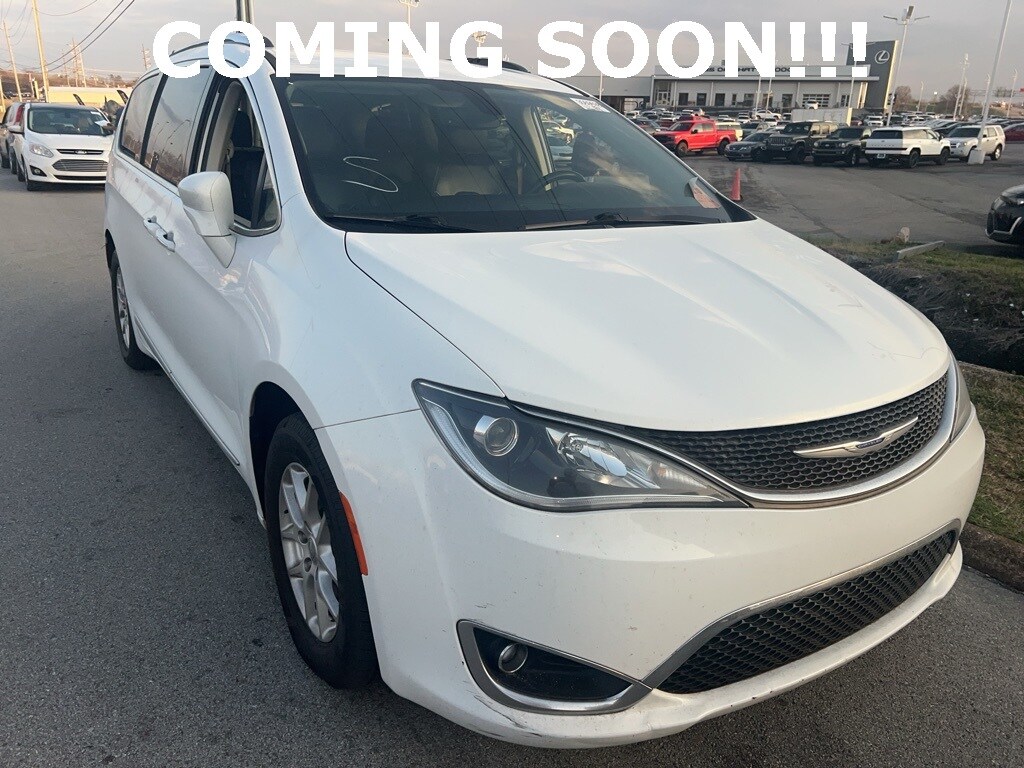 Used 2020 Chrysler Pacifica Touring L Minivan/Van