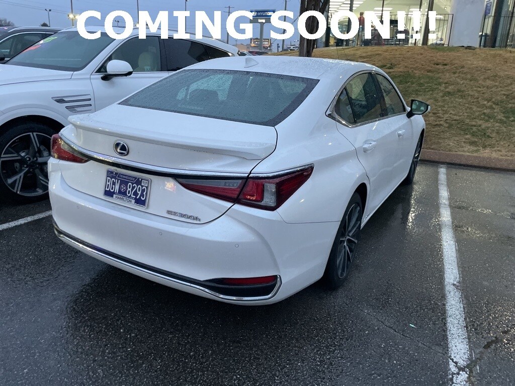 Used 2022 Lexus ES 300h Sedan