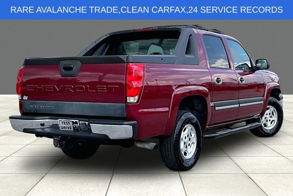 Used 2005 Chevrolet Avalanche 1500 LS Truck