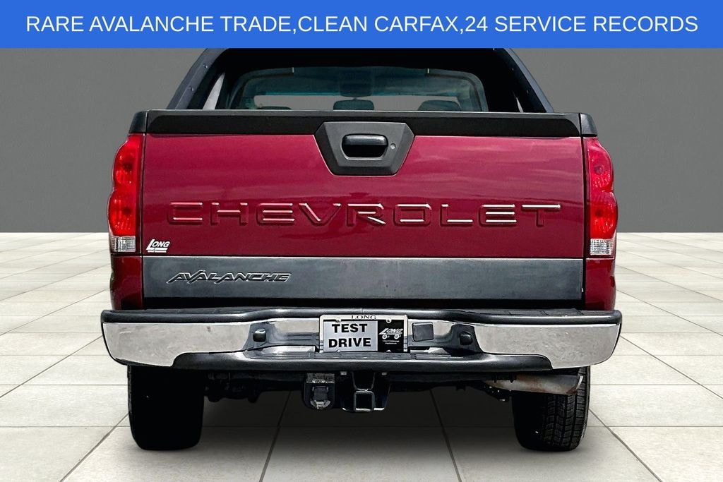 Used 2005 Chevrolet Avalanche 1500 LS Truck