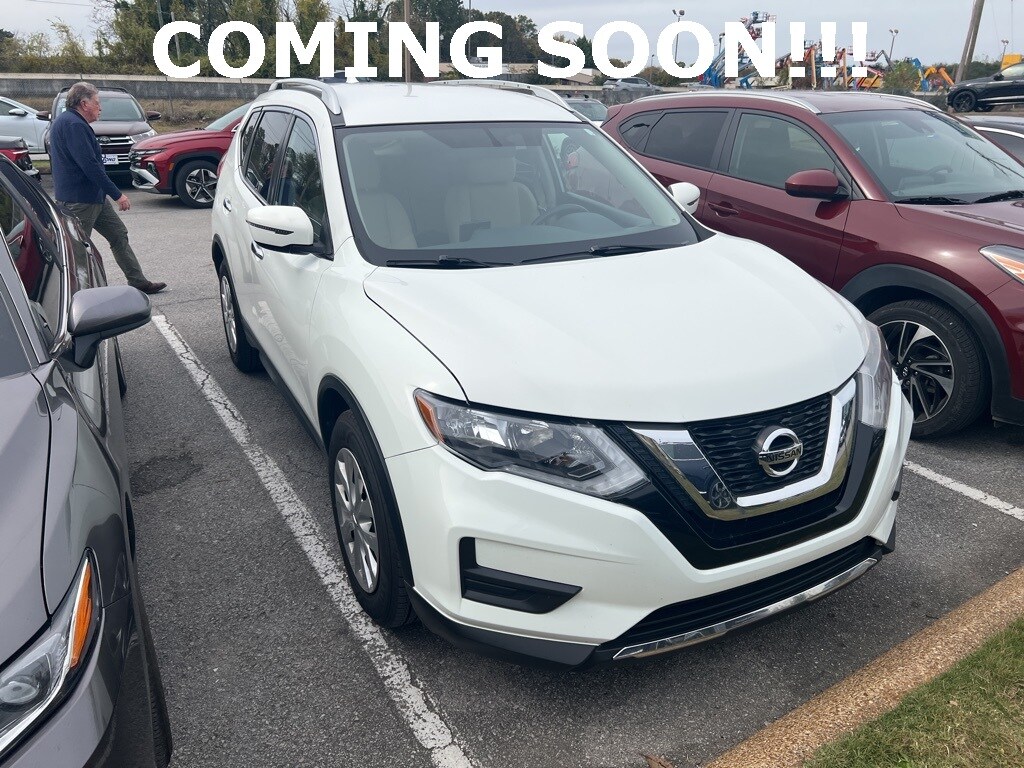 Used 2017 Nissan Rogue S SUV
