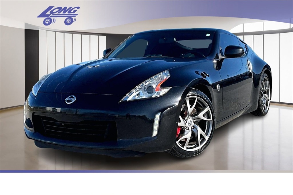 2015 Nissan 370Z Coupe Sport Tech's photo