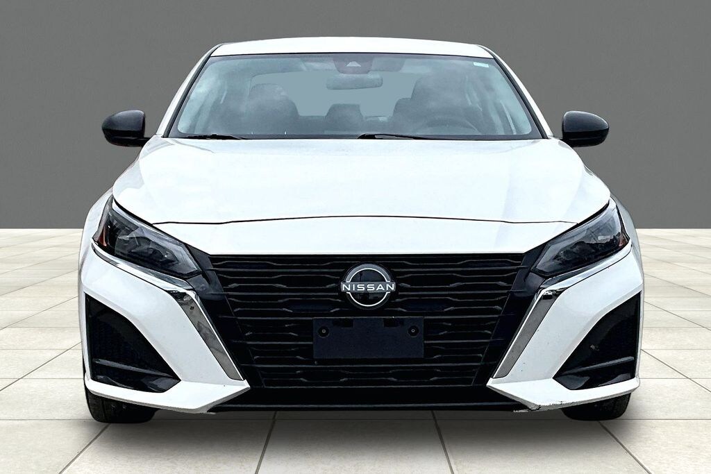 Used 2025 Nissan Altima 2.5 SV Sedan