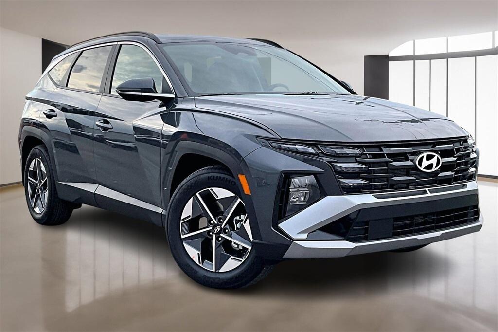 New 2026 Hyundai Tucson SEL Premium FWD SUV