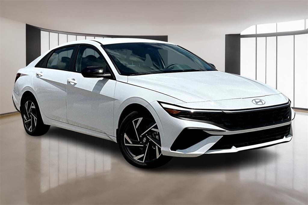 New 2025 Hyundai Elantra Hybrid SEL Sport Sedan