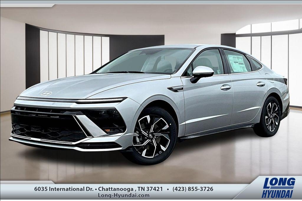 New 2025 Hyundai Sonata SEL Sedan