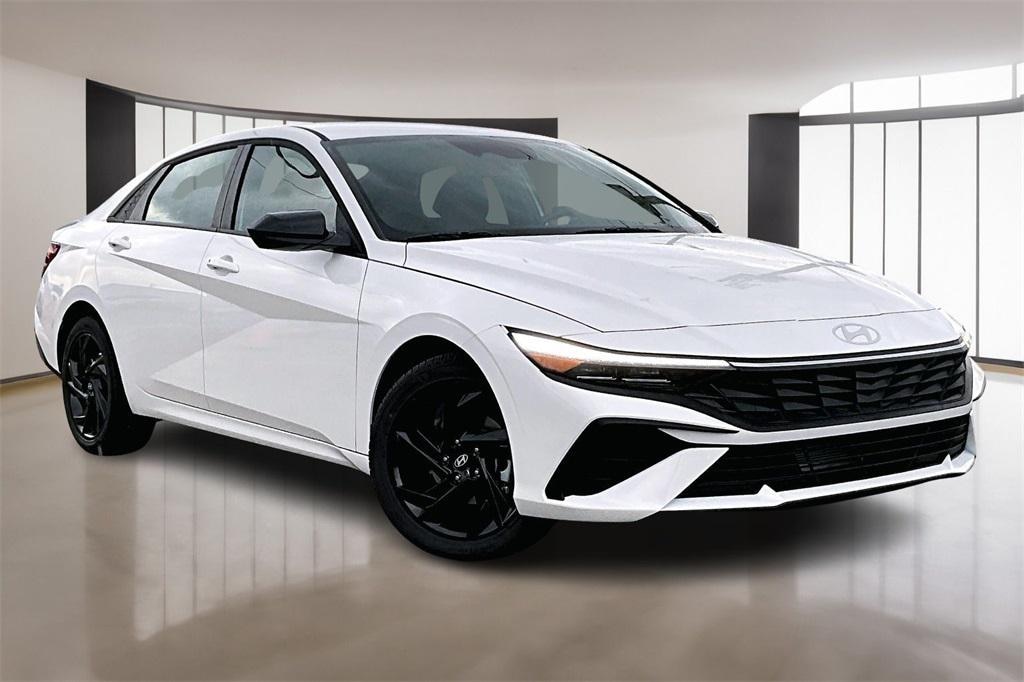 New 2026 Hyundai Elantra SEL Sport Sedan