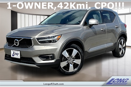 2022 Volvo XC40 Momentum SUV