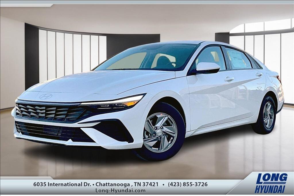 New 2026 Hyundai Elantra SE Sedan