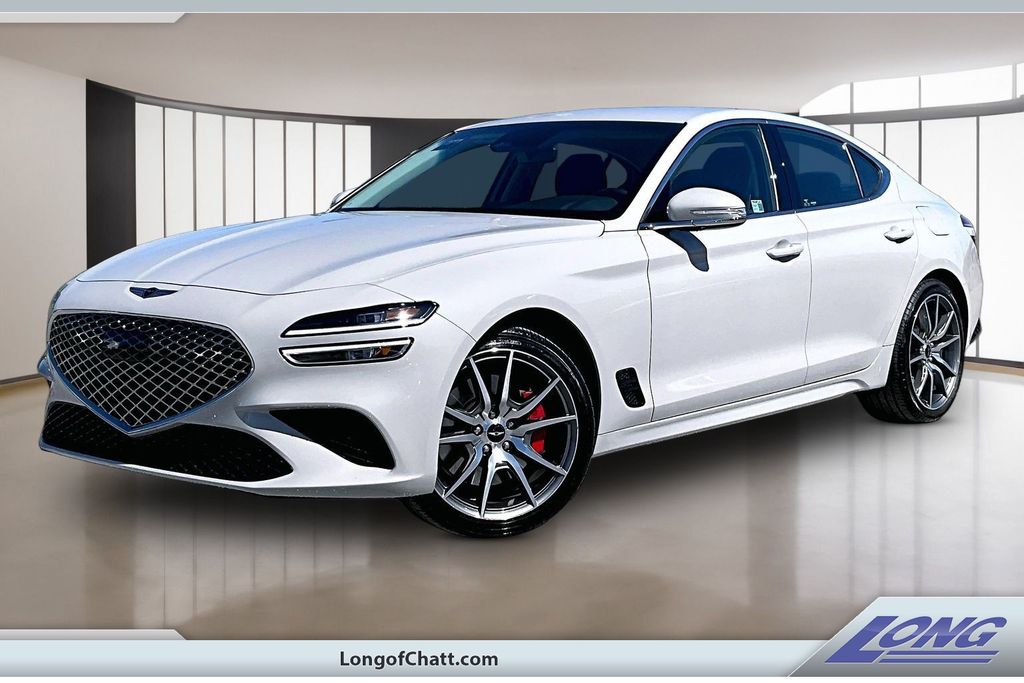 2025 Genesis G70 2.5T Standard's photo