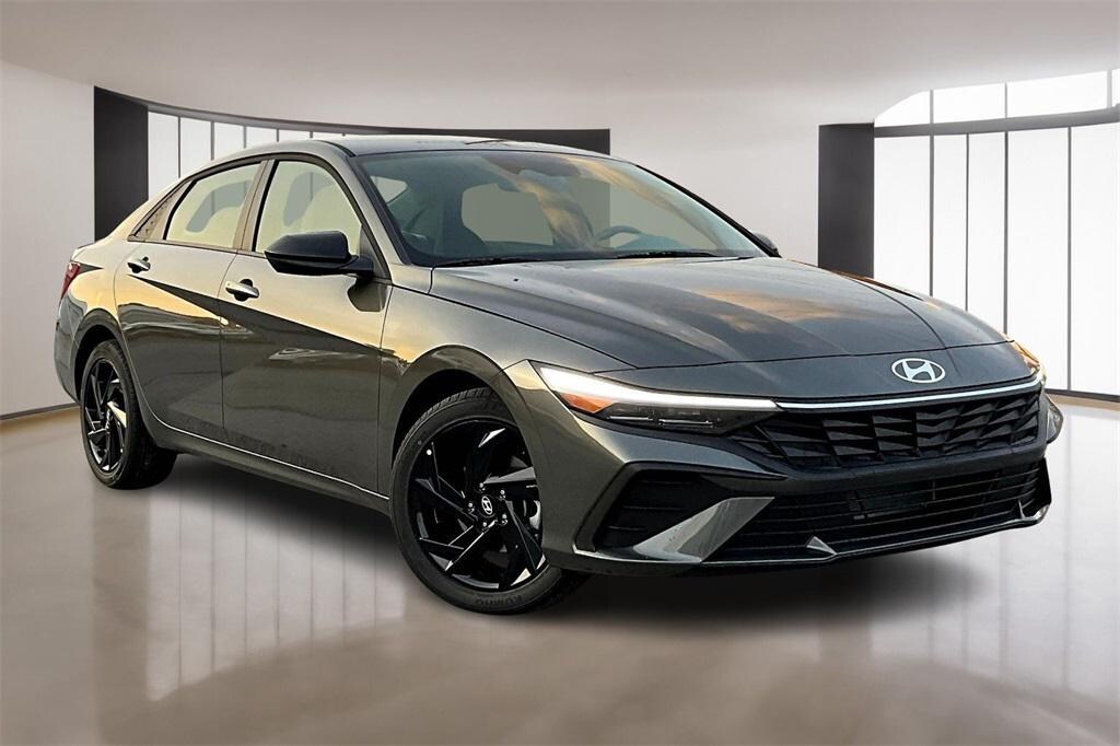 New 2026 Hyundai Elantra SEL Sport Sedan