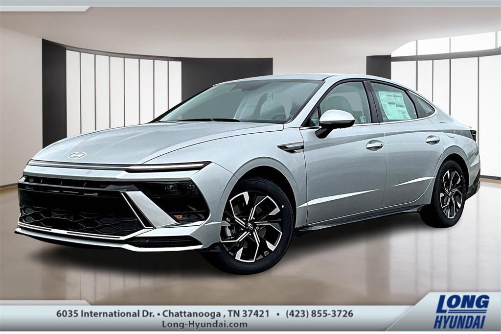 New 2025 Hyundai Sonata SEL Sedan